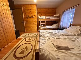 Family Hotel Parnas 2250