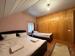 Family Hotel Parnas 2250