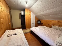 Family Hotel Parnas 2250