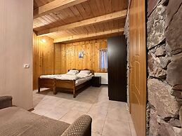 Family Hotel Parnas 2250