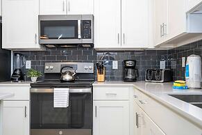 3191 402 Family Fun 3BR Themed Apt Near Disney