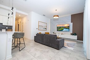 3191 402 Family Fun 3BR Themed Apt Near Disney