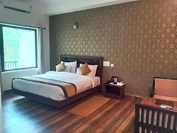 Pineland Chalets And Resort