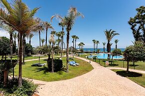Beachfront Apartment -don Juan Manilva