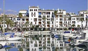 Beachfront Apartment -don Juan Manilva