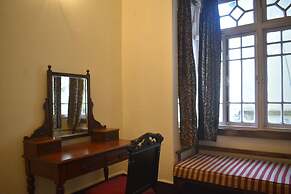 Goroomgo Pineridge Hotel Darjeeling