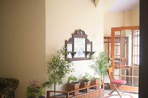 Goroomgo Pineridge Hotel Darjeeling