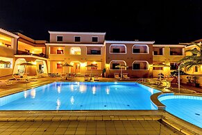 Residence with pool in Sos Alinos