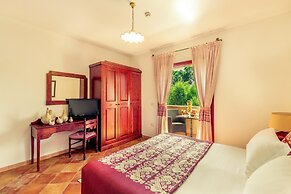 Residence with pool in Sos Alinos