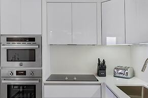 Diamond on the Bay in Miami