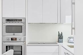 Diamond on the Bay in Miami