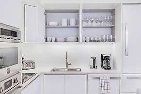 Diamond on the Bay in Miami