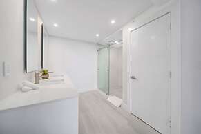 Diamond on the Bay in Miami