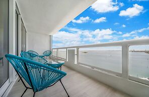 Diamond on the Bay in Miami