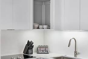 Diamond on the Bay in Miami