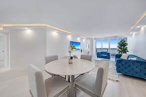 Diamond on the Bay in Miami