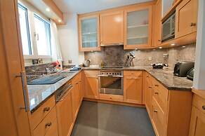 Apartment Lora