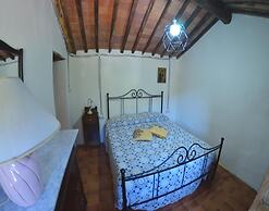 Charming Stone Cottage in San Marcello Pistoiese