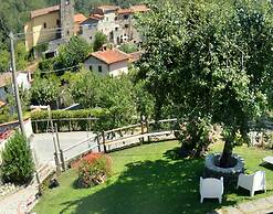 Charming Stone Cottage in San Marcello Pistoiese