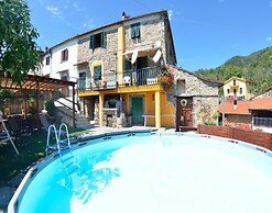 Charming Stone Cottage in San Marcello Pistoiese