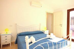 Villas with common or private pool in Costa Rei