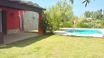 Villas with common or private pool in Costa Rei
