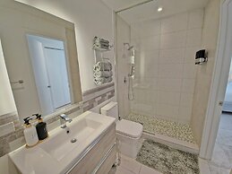 Smart Brickell Condos Free Parking by Cielo Stays