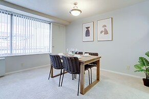 Modern 1BR Stay in Crystal City