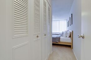 Modern 1BR Stay in Crystal City