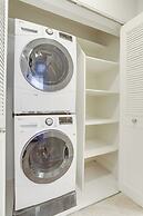 Modern 1BR Stay in Crystal City