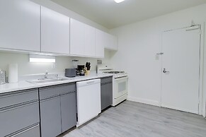 Modern 1BR Stay in Crystal City