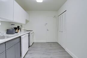 Modern 1BR Stay in Crystal City