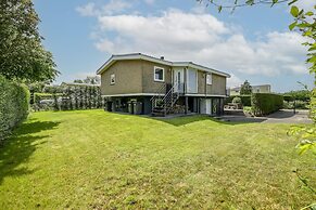 Spacious Holiday Home in Kamperland