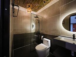 Ban Nho - Little Village