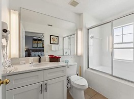 Beautiful Townhome at Lake Barkley With Pool View!