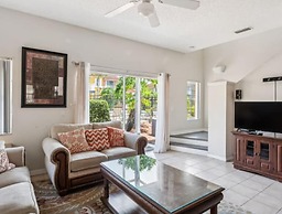 Beautiful Townhome at Lake Barkley With Pool View!