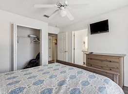 Beautiful Townhome at Lake Barkley With Pool View!