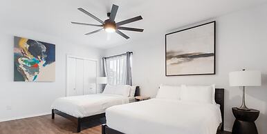 Spacious Family Home w Pool Hot Tub Large Yard