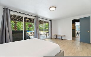 Spacious Family Home w Pool Hot Tub Large Yard