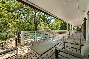 Spacious Family Home w Pool Hot Tub Large Yard