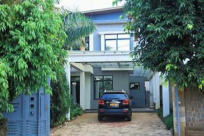 HOTEL DE SILVER BOTIQUE KiGALi