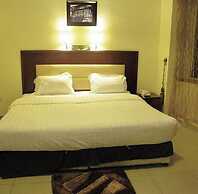 HOTEL DE SILVER BOTIQUE KiGALi