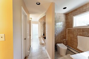 LUXURY BAY SHORE HOME