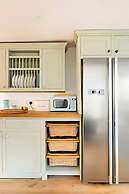 Stanley Road - Modern Flat in Oxford