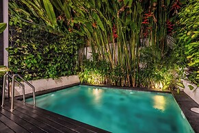 Berawa Cube Villa - 2 Bedrooms