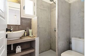 Diamantis studios apartments