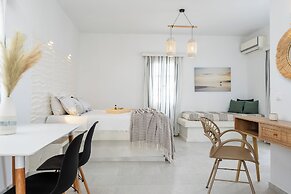 Diamantis studios apartments