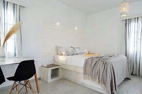 Diamantis studios apartments