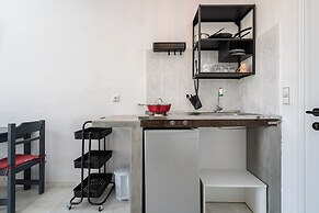 Diamantis studios apartments