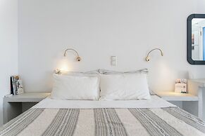 Diamantis studios apartments